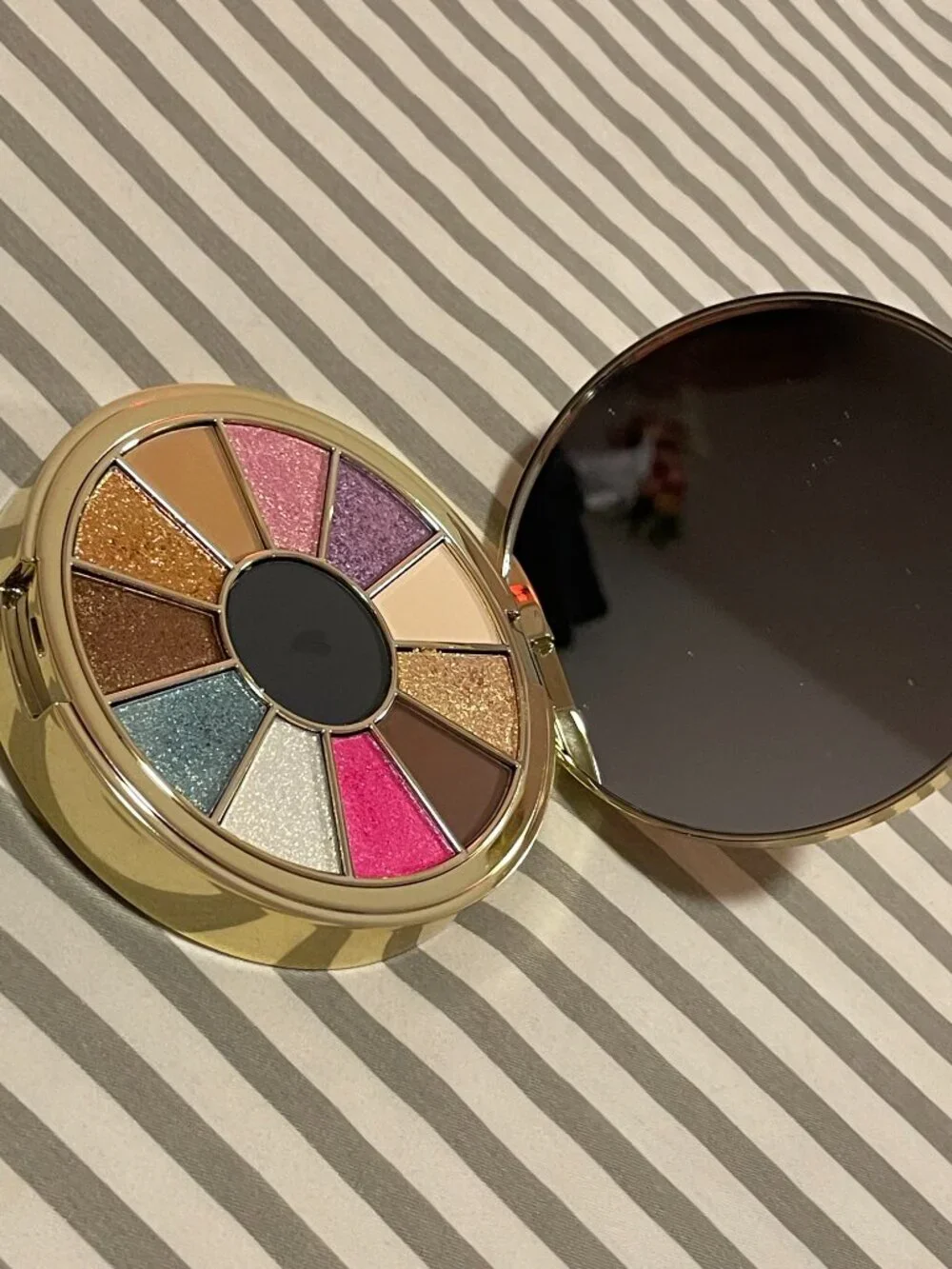 Isamaya Beauty Wild Star Eyeshadow Palette NEW w/out box